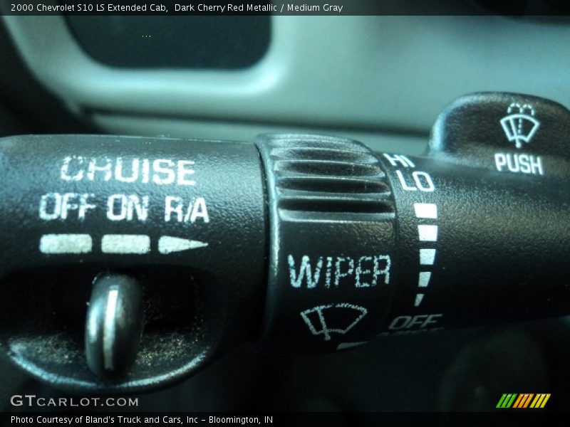 Dark Cherry Red Metallic / Medium Gray 2000 Chevrolet S10 LS Extended Cab