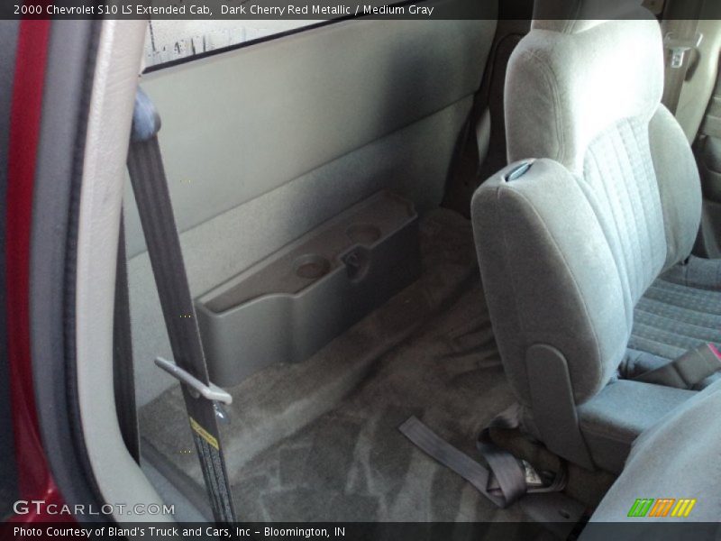 Dark Cherry Red Metallic / Medium Gray 2000 Chevrolet S10 LS Extended Cab