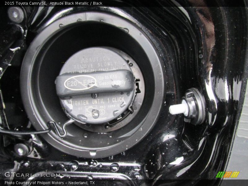 Attitude Black Metallic / Black 2015 Toyota Camry SE