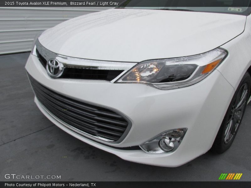Blizzard Pearl / Light Gray 2015 Toyota Avalon XLE Premium