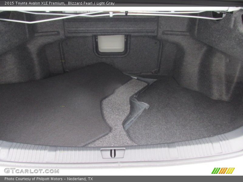 Blizzard Pearl / Light Gray 2015 Toyota Avalon XLE Premium
