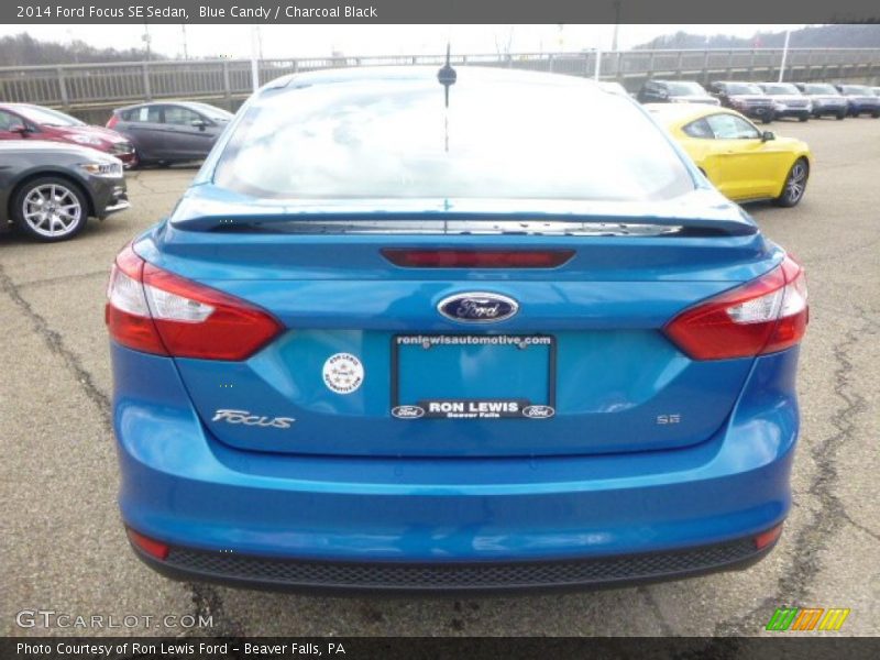 Blue Candy / Charcoal Black 2014 Ford Focus SE Sedan