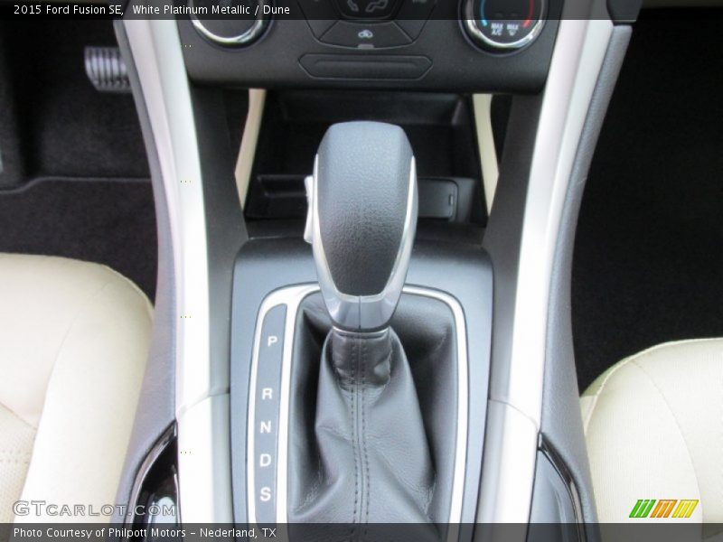 White Platinum Metallic / Dune 2015 Ford Fusion SE