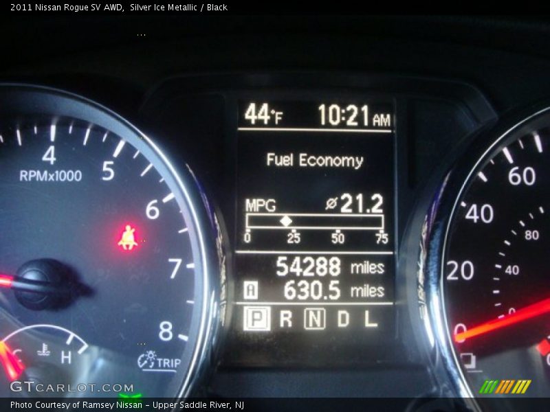 Silver Ice Metallic / Black 2011 Nissan Rogue SV AWD