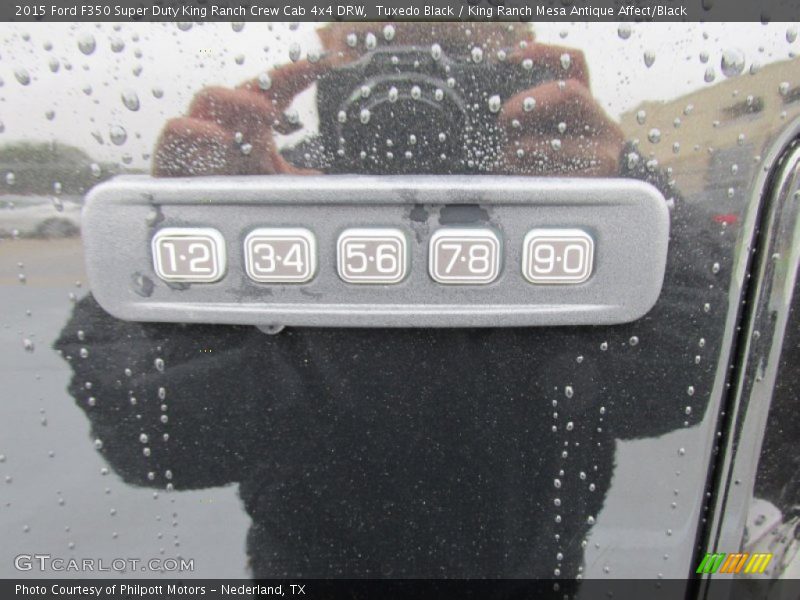 Tuxedo Black / King Ranch Mesa Antique Affect/Black 2015 Ford F350 Super Duty King Ranch Crew Cab 4x4 DRW