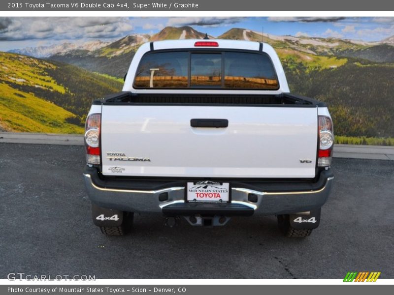 Super White / Graphite 2015 Toyota Tacoma V6 Double Cab 4x4