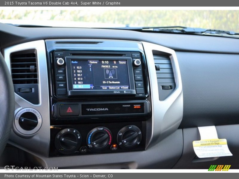 Super White / Graphite 2015 Toyota Tacoma V6 Double Cab 4x4