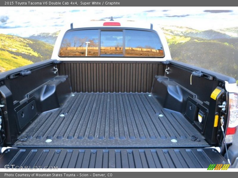 Super White / Graphite 2015 Toyota Tacoma V6 Double Cab 4x4