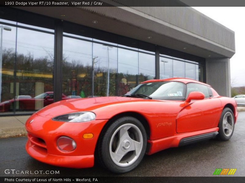 Front 3/4 View of 1993 Viper RT/10 Roadster