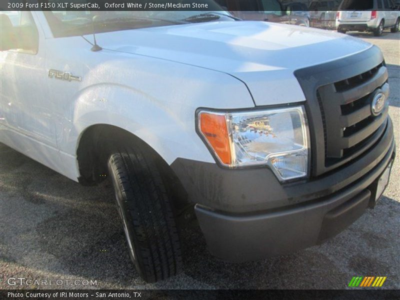 Oxford White / Stone/Medium Stone 2009 Ford F150 XLT SuperCab