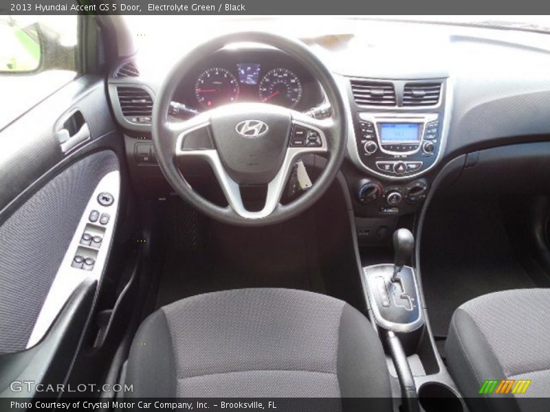 Electrolyte Green / Black 2013 Hyundai Accent GS 5 Door