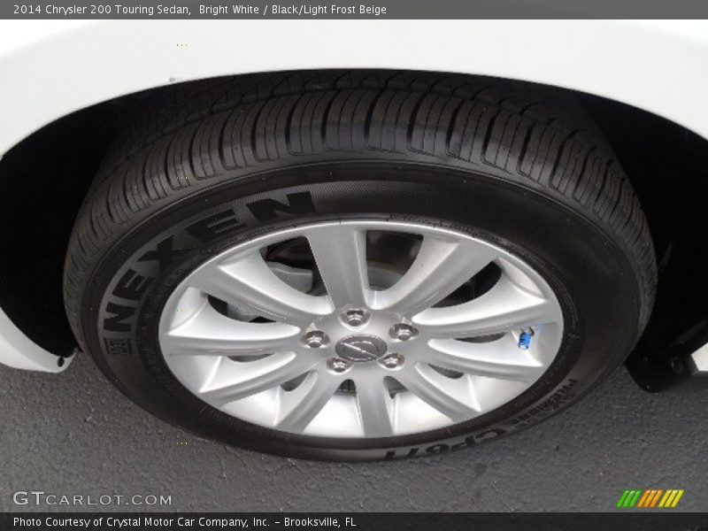 Bright White / Black/Light Frost Beige 2014 Chrysler 200 Touring Sedan