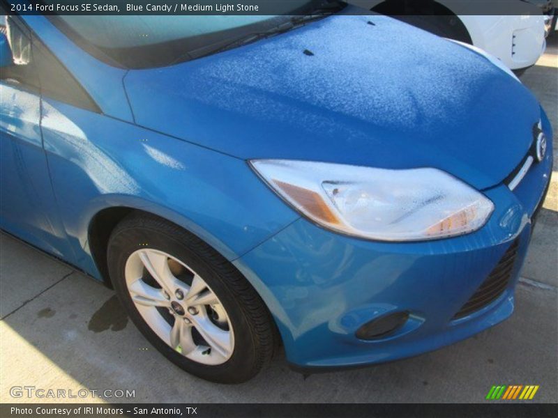 Blue Candy / Medium Light Stone 2014 Ford Focus SE Sedan