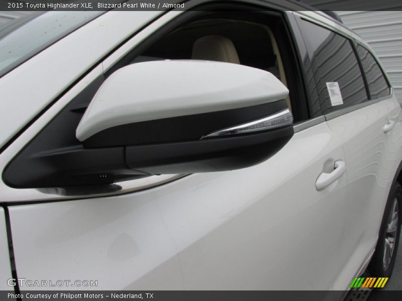 Blizzard Pearl White / Almond 2015 Toyota Highlander XLE