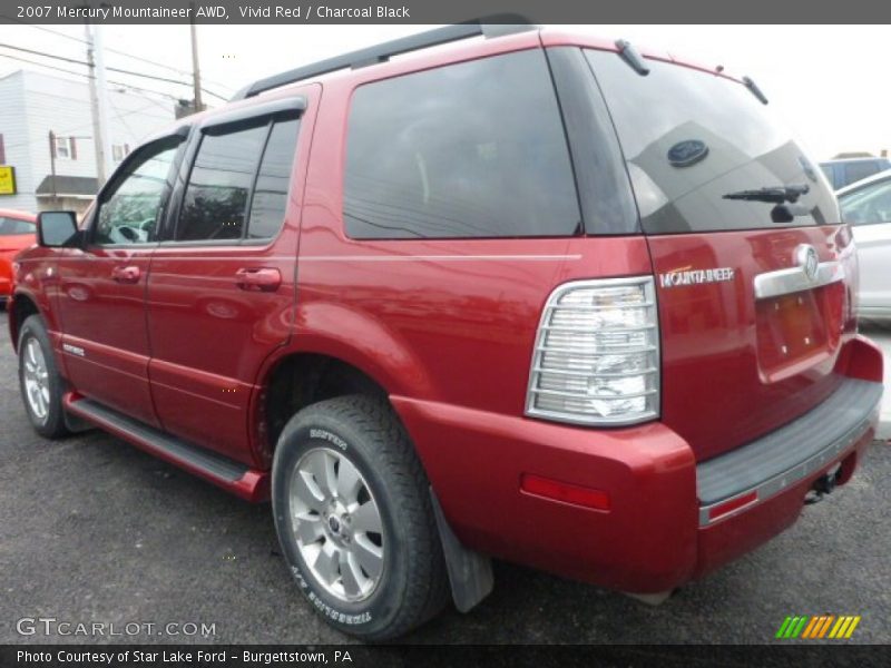 Vivid Red / Charcoal Black 2007 Mercury Mountaineer AWD