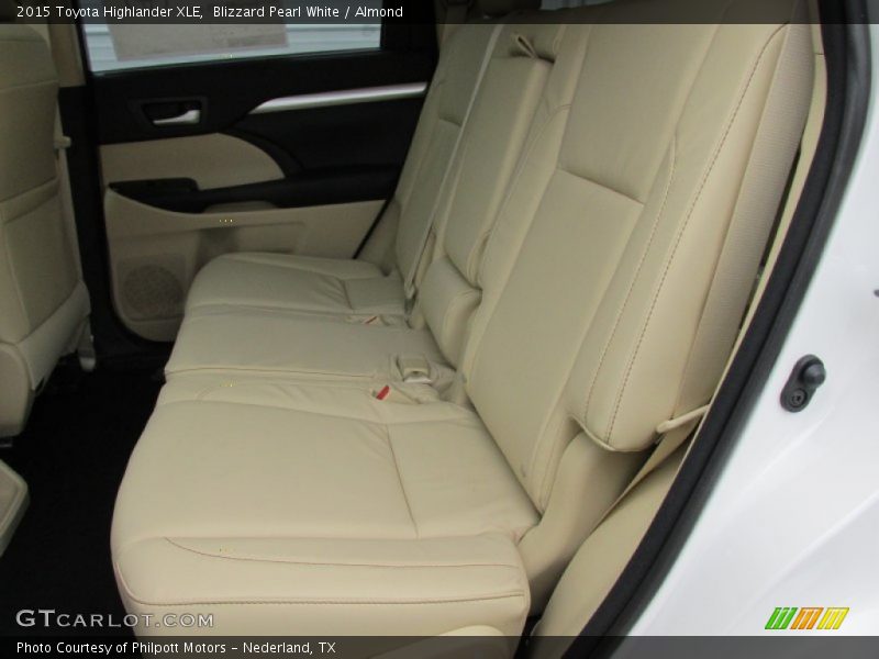 Blizzard Pearl White / Almond 2015 Toyota Highlander XLE