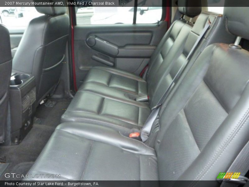 Vivid Red / Charcoal Black 2007 Mercury Mountaineer AWD