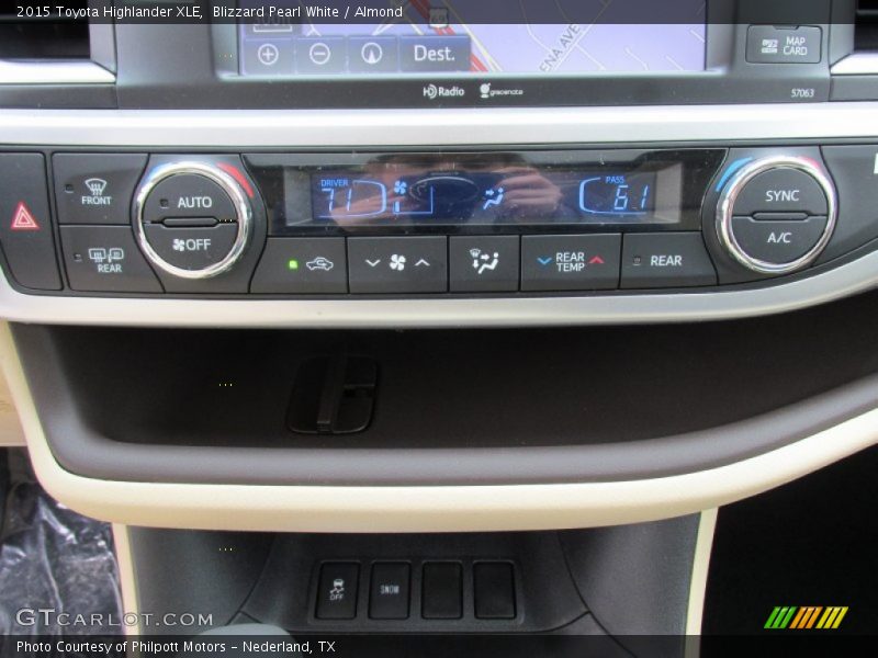 Blizzard Pearl White / Almond 2015 Toyota Highlander XLE
