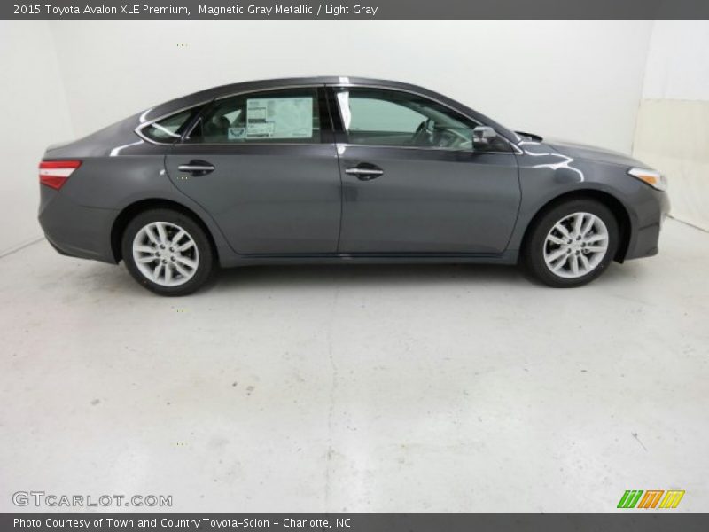 Magnetic Gray Metallic / Light Gray 2015 Toyota Avalon XLE Premium