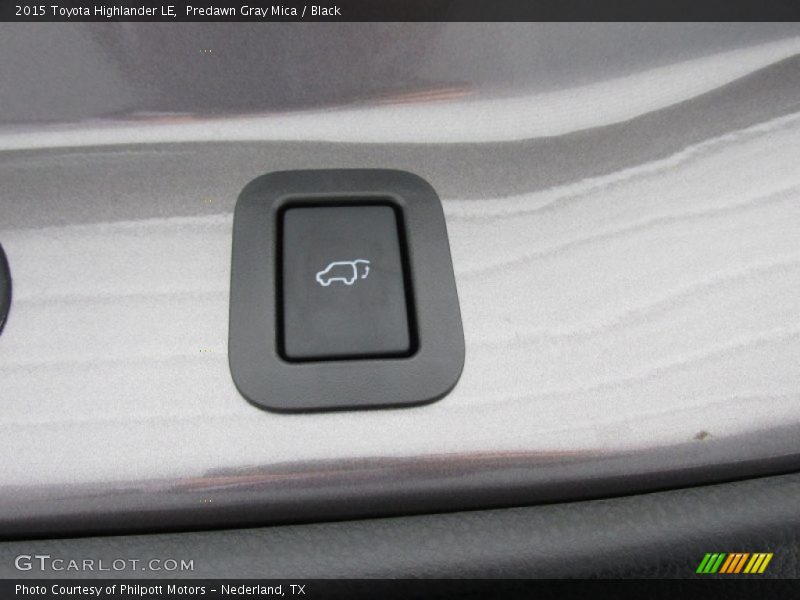Predawn Gray Mica / Black 2015 Toyota Highlander LE