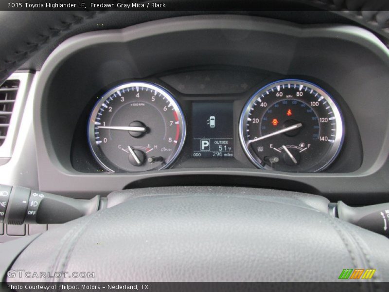 Predawn Gray Mica / Black 2015 Toyota Highlander LE