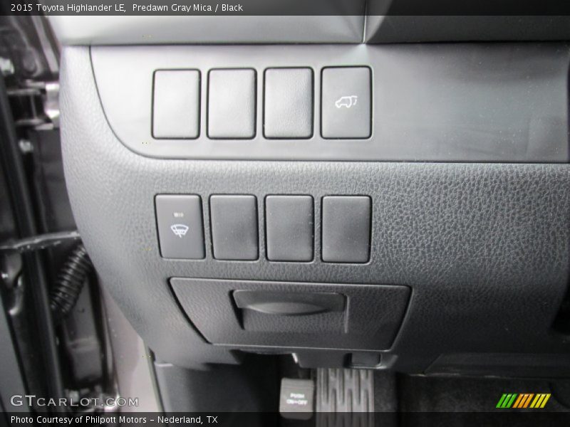 Predawn Gray Mica / Black 2015 Toyota Highlander LE