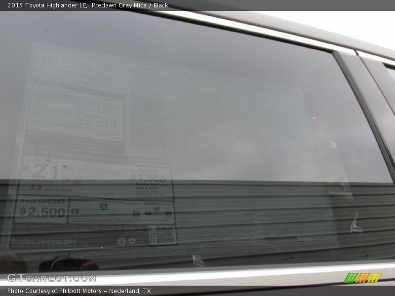 Predawn Gray Mica / Black 2015 Toyota Highlander LE