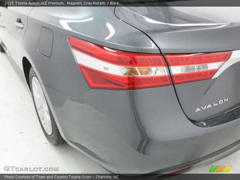 Magnetic Gray Metallic / Black 2015 Toyota Avalon XLE Premium