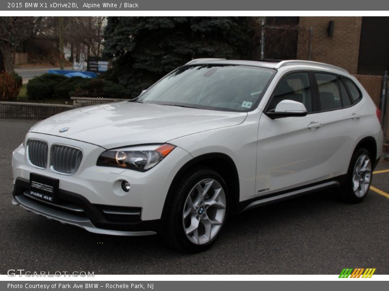 Alpine White / Black 2015 BMW X1 xDrive28i