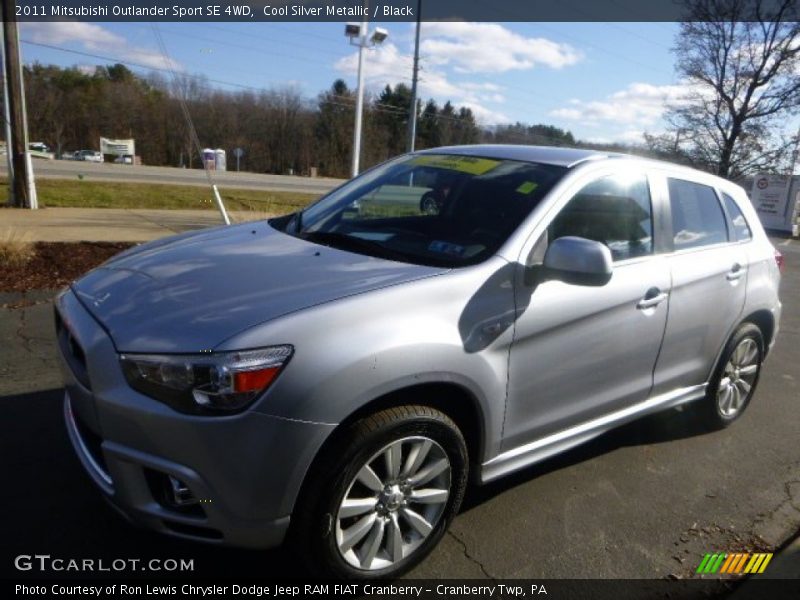 Cool Silver Metallic / Black 2011 Mitsubishi Outlander Sport SE 4WD