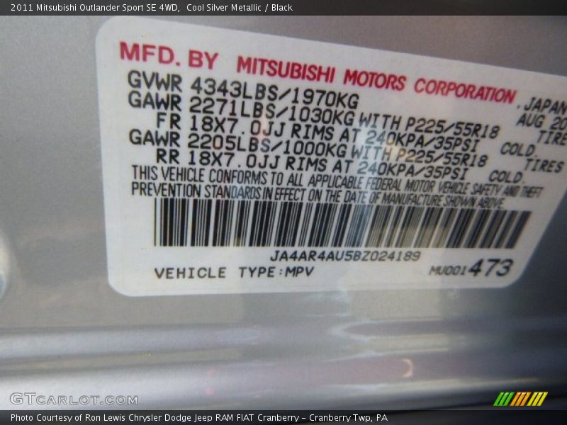 Cool Silver Metallic / Black 2011 Mitsubishi Outlander Sport SE 4WD
