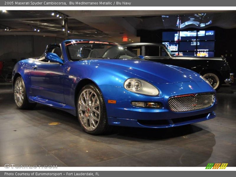 Blu Mediterraneo Metallic / Blu Navy 2005 Maserati Spyder Cambiocorsa