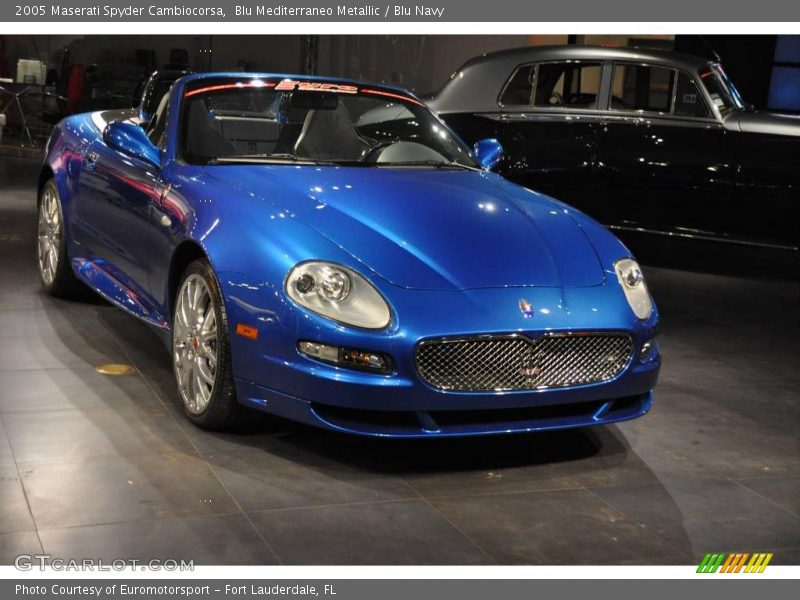 Blu Mediterraneo Metallic / Blu Navy 2005 Maserati Spyder Cambiocorsa