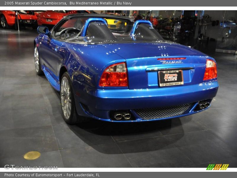 Blu Mediterraneo Metallic / Blu Navy 2005 Maserati Spyder Cambiocorsa