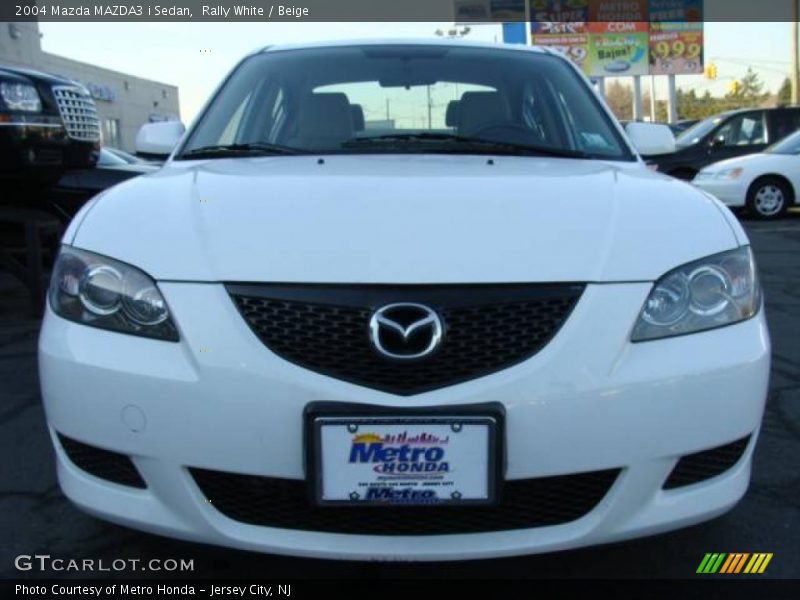 Rally White / Beige 2004 Mazda MAZDA3 i Sedan