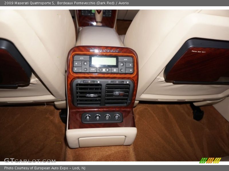 Controls of 2009 Quattroporte S