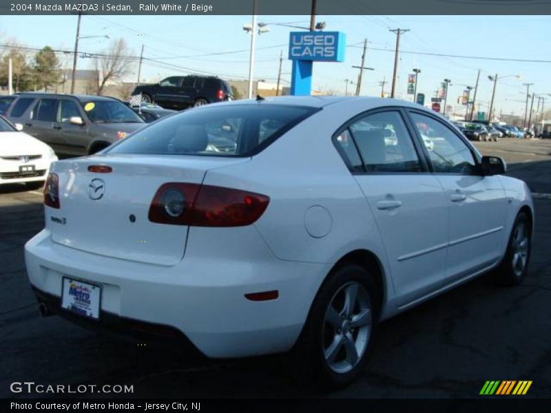 Rally White / Beige 2004 Mazda MAZDA3 i Sedan