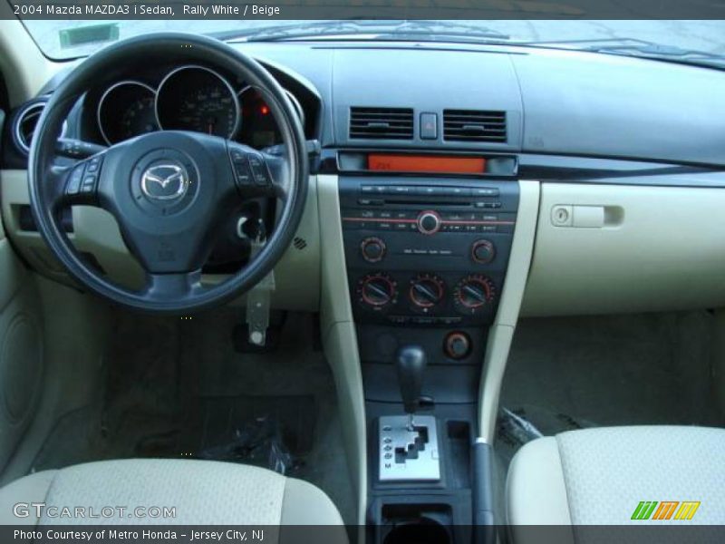 Rally White / Beige 2004 Mazda MAZDA3 i Sedan