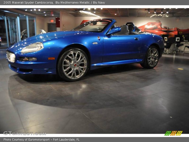 Blu Mediterraneo Metallic / Blu Navy 2005 Maserati Spyder Cambiocorsa