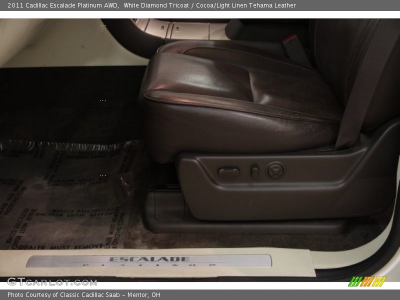 White Diamond Tricoat / Cocoa/Light Linen Tehama Leather 2011 Cadillac Escalade Platinum AWD