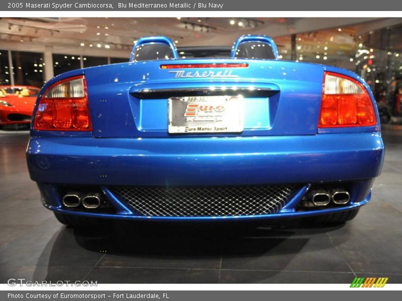 Blu Mediterraneo Metallic / Blu Navy 2005 Maserati Spyder Cambiocorsa