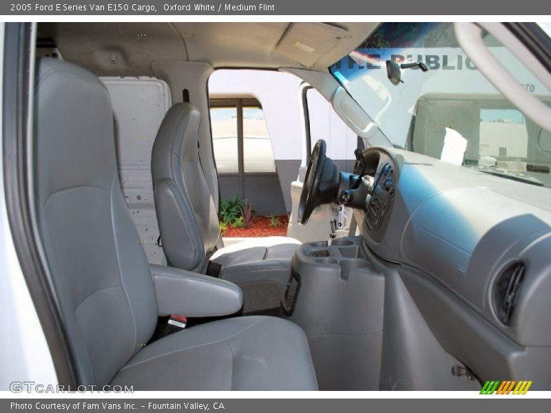 Oxford White / Medium Flint 2005 Ford E Series Van E150 Cargo