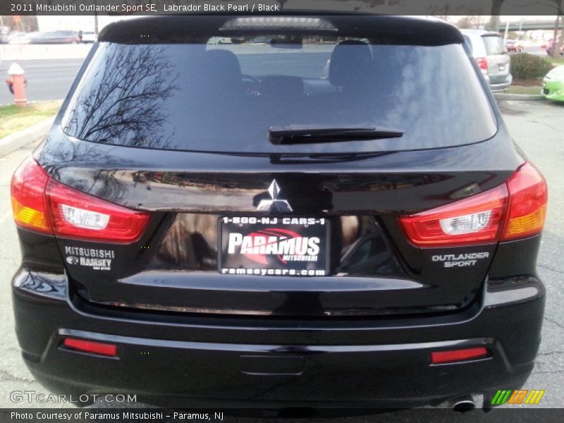 Labrador Black Pearl / Black 2011 Mitsubishi Outlander Sport SE
