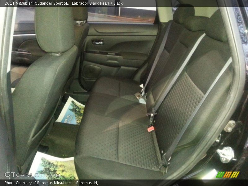 Labrador Black Pearl / Black 2011 Mitsubishi Outlander Sport SE