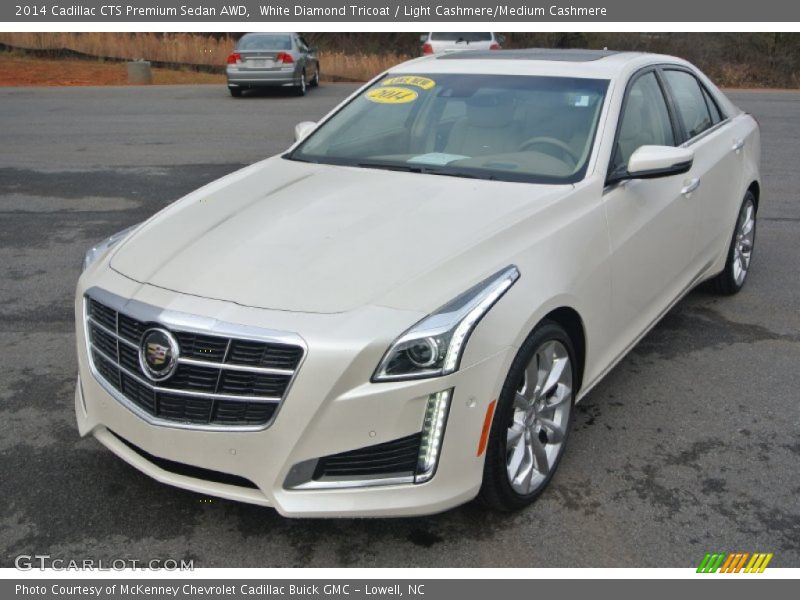 Front 3/4 View of 2014 CTS Premium Sedan AWD