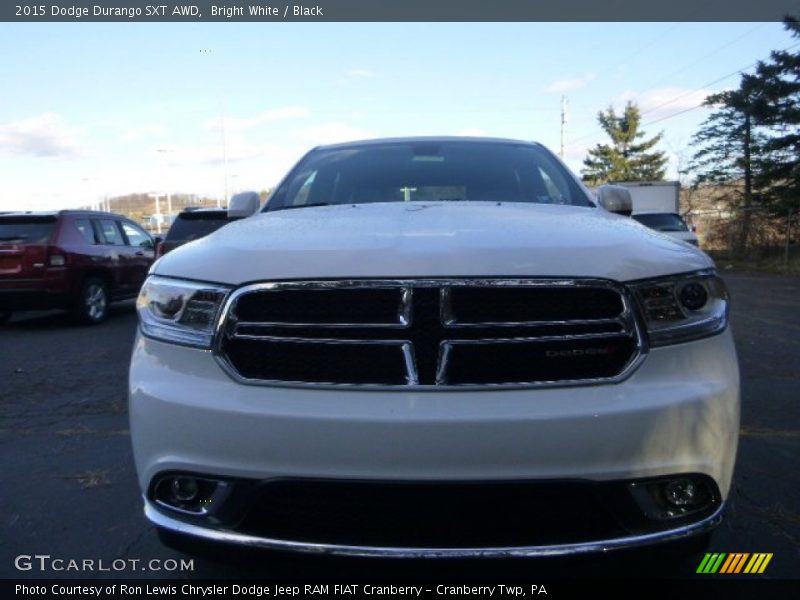 Bright White / Black 2015 Dodge Durango SXT AWD