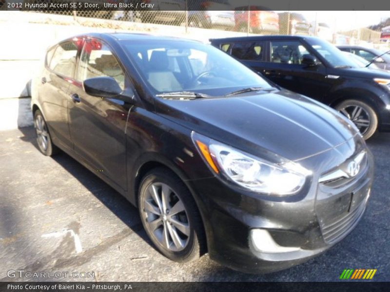 Ultra Black / Gray 2012 Hyundai Accent SE 5 Door