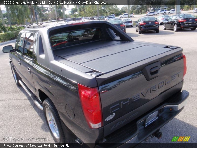 Dark Gray Metallic / Gray/Dark Charcoal 2005 Chevrolet Avalanche LT