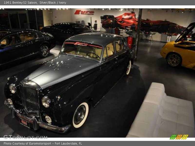 Silver/Black / Ivory 1961 Bentley S2 Saloon