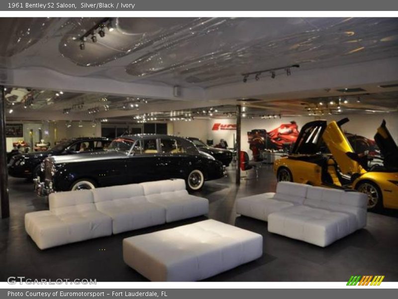 Silver/Black / Ivory 1961 Bentley S2 Saloon